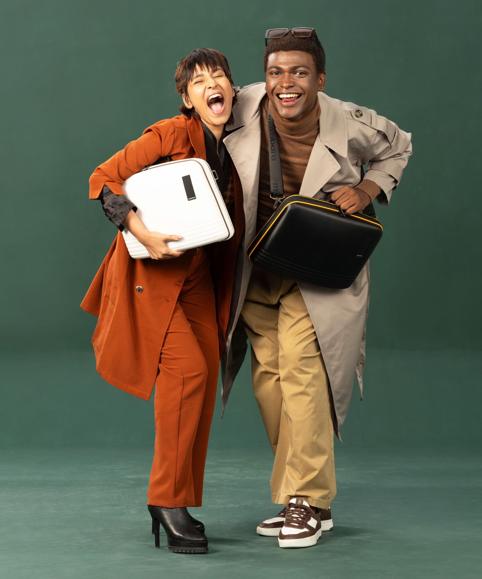 Color_Still Loading Brownray (Limited Edition) | The Hard Shell Briefcase