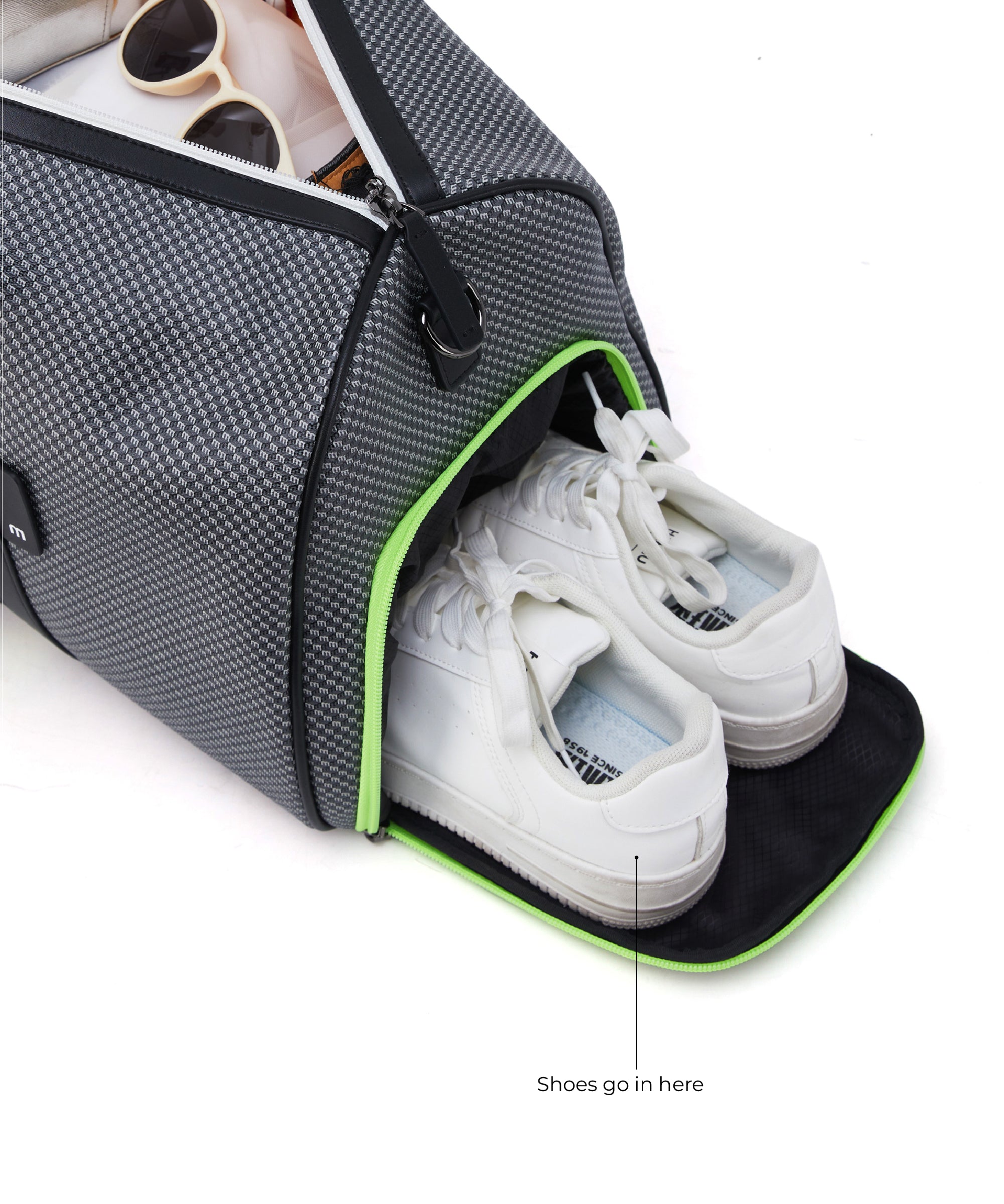 Color_Black sesame | The Heist Duffle