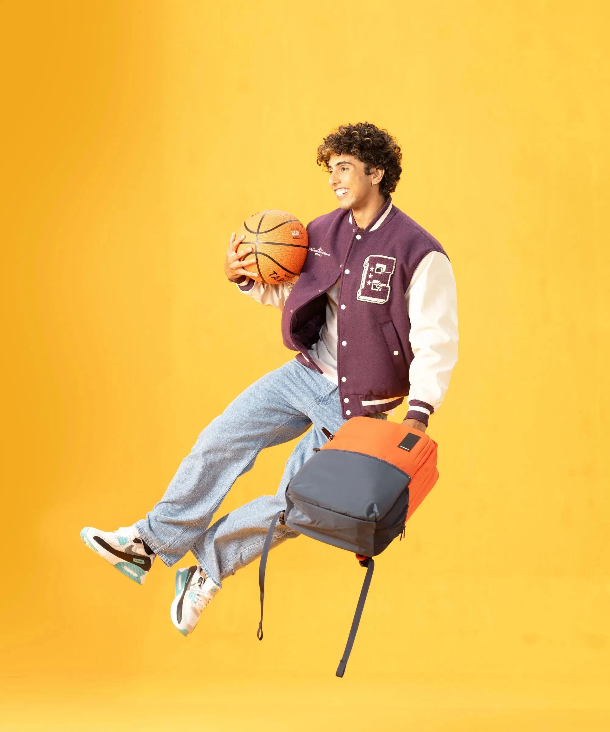 Color_Mixed Signal | The Kaleido Backpack - 28L