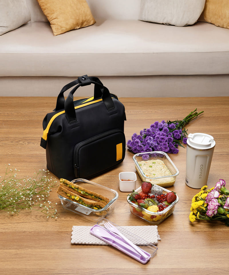 Color_ {{ variants_option }} | The Take-Out Lunch Bag