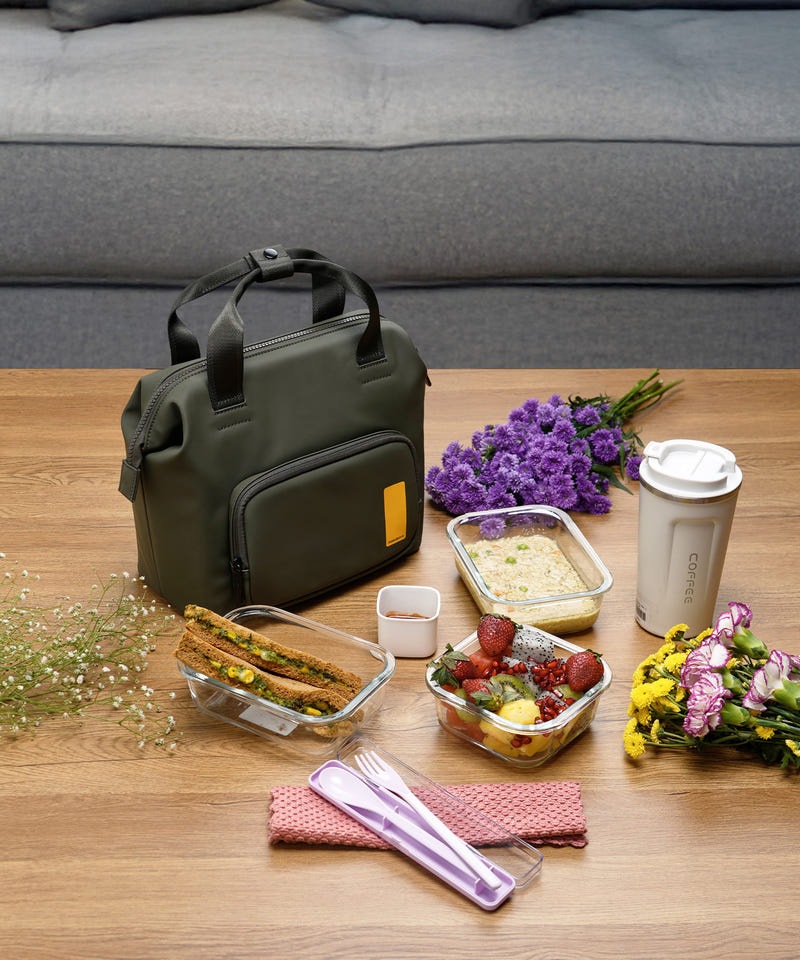 Color_ {{ variants_option }} | The Take-Out Lunch Bag